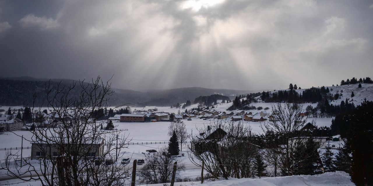 Météo : quatre départements placés en vigilance orange neige-verglas à partir de samedi